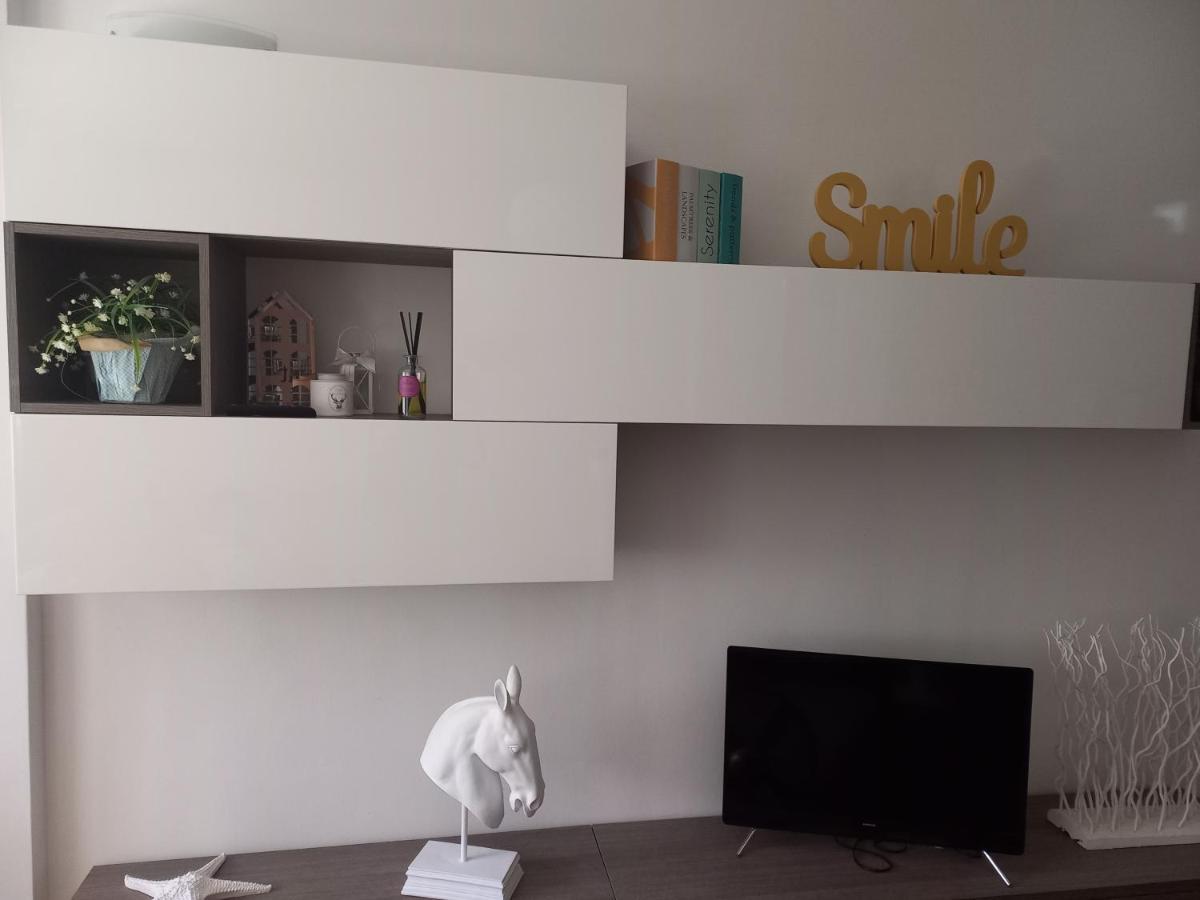 I Tulipani Di Anna Apartment กัสติลโยเน เดล ลาโก ภายนอก รูปภาพ