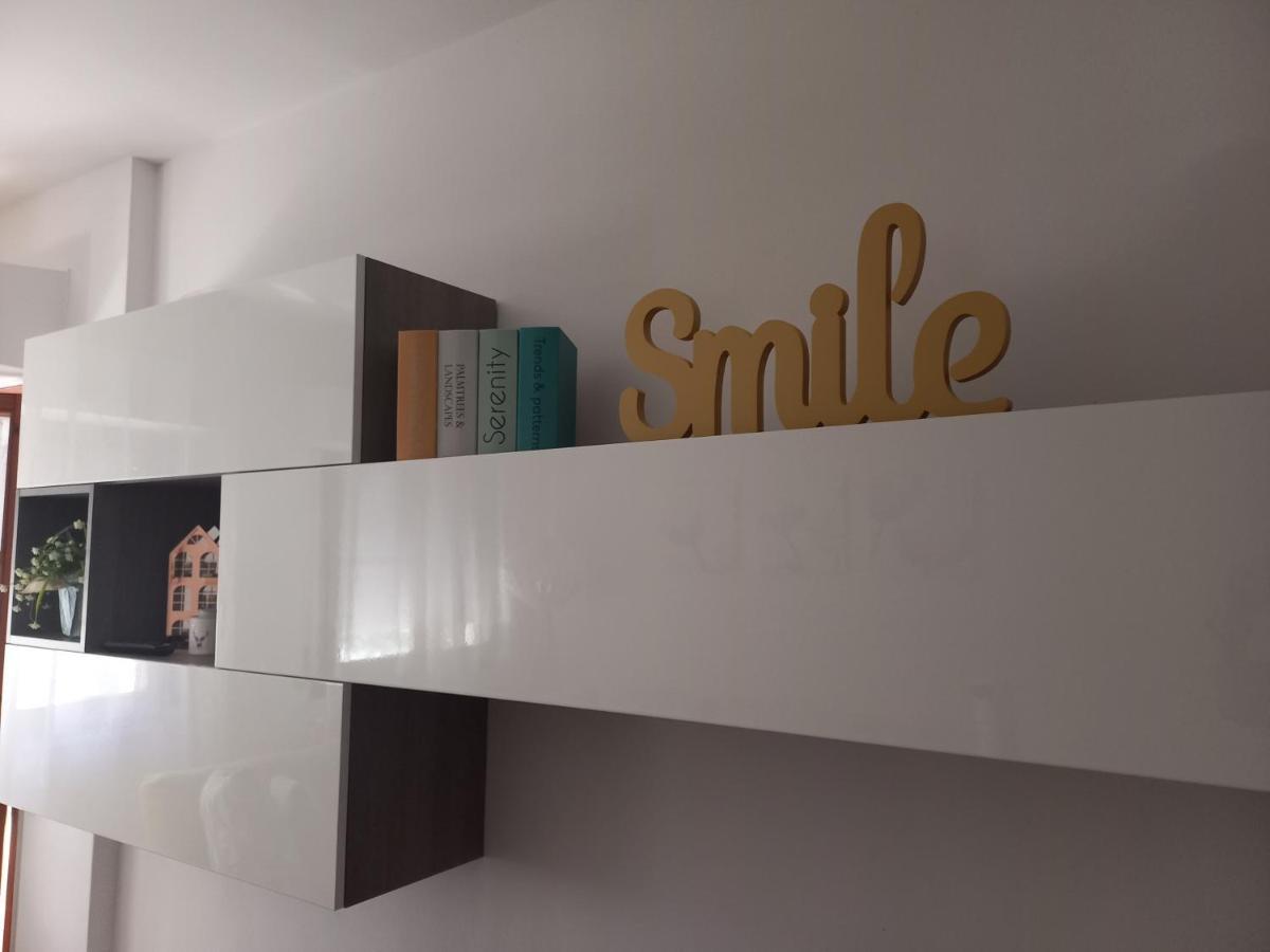 I Tulipani Di Anna Apartment กัสติลโยเน เดล ลาโก ภายนอก รูปภาพ
